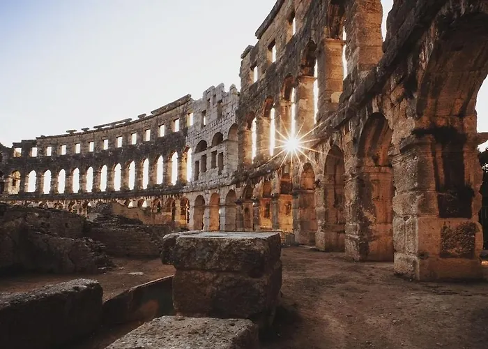 아파트 Apartman Cukar 풀라